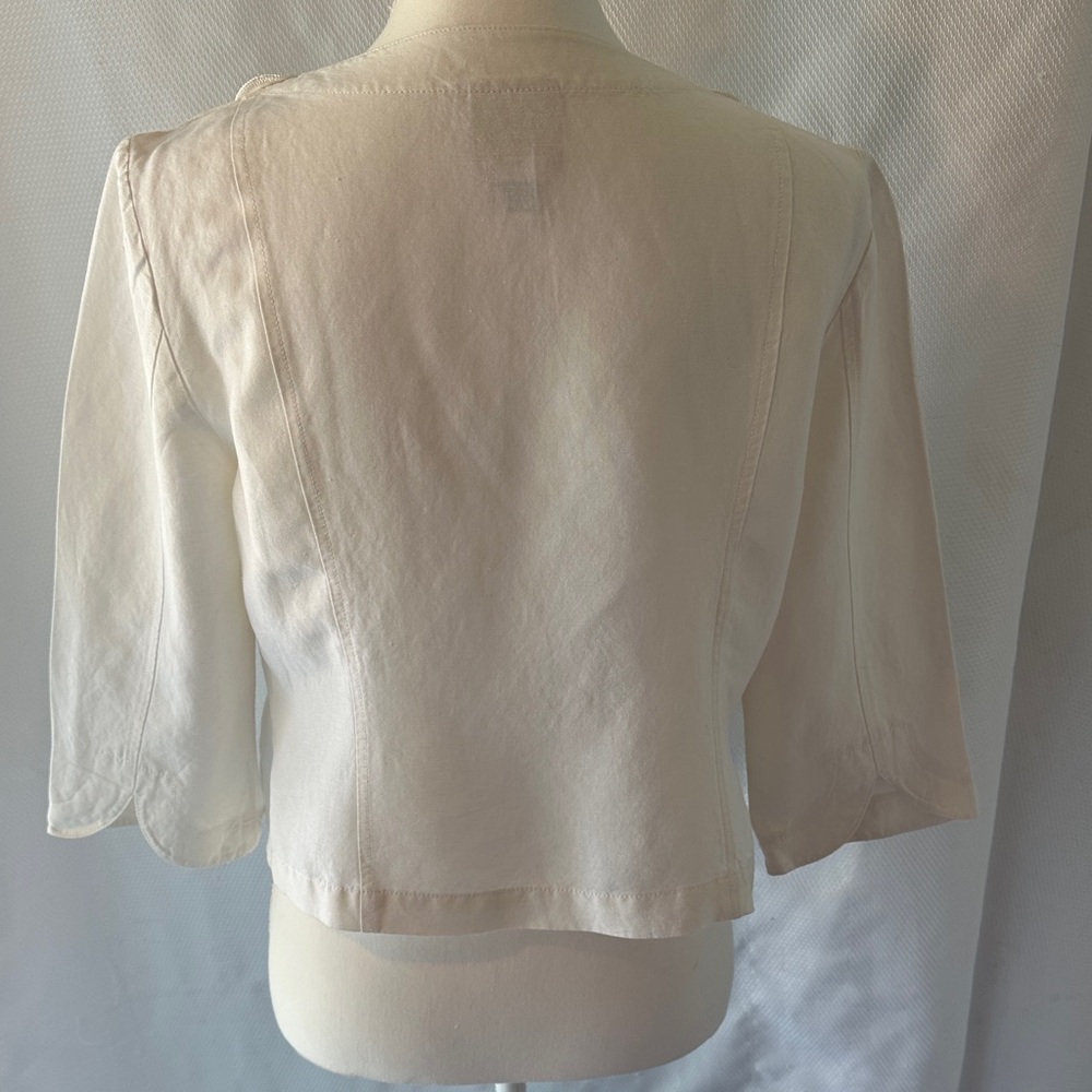 🌸 Ruby Rd. Petite Ivory Blazer with Floral Embellishments & Linen Blend, size 8P - Picture 7 of 13